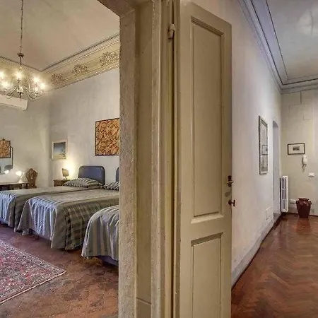 Piazza Salvemini Elegant Florence