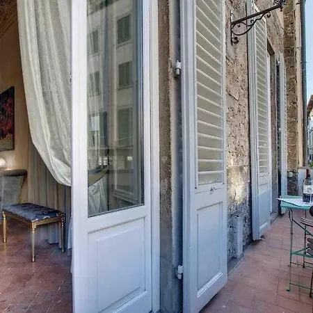Piazza Salvemini Elegant Appartement