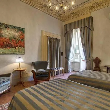 Piazza Salvemini Elegant