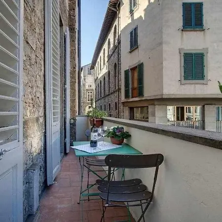 Piazza Salvemini Elegant Apartment *